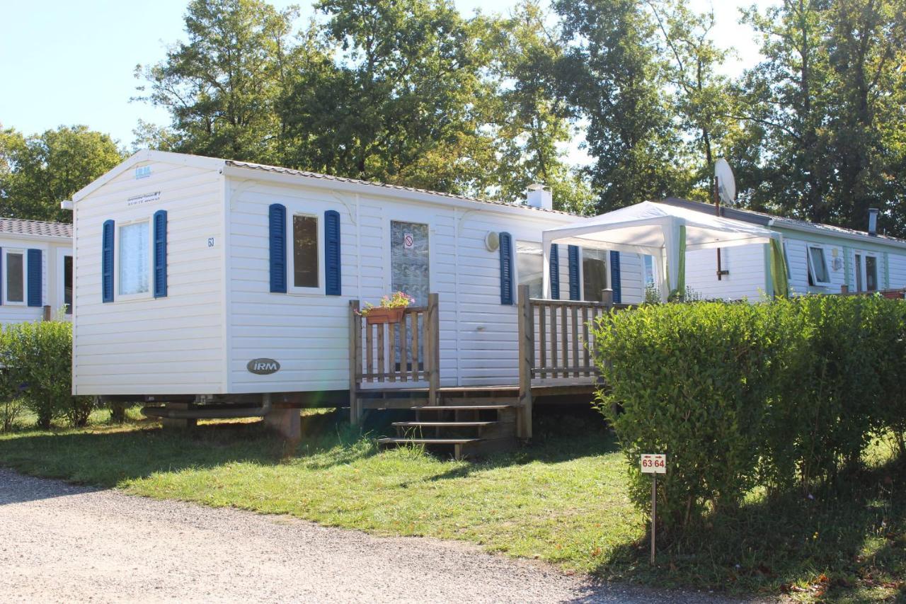 Camping Du Pontis Verteillac Exterior foto