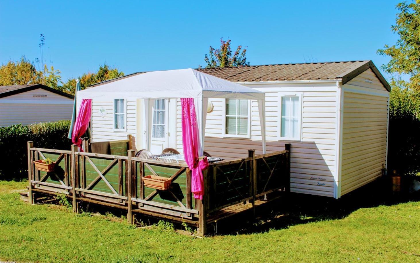Camping Du Pontis Verteillac Exterior foto