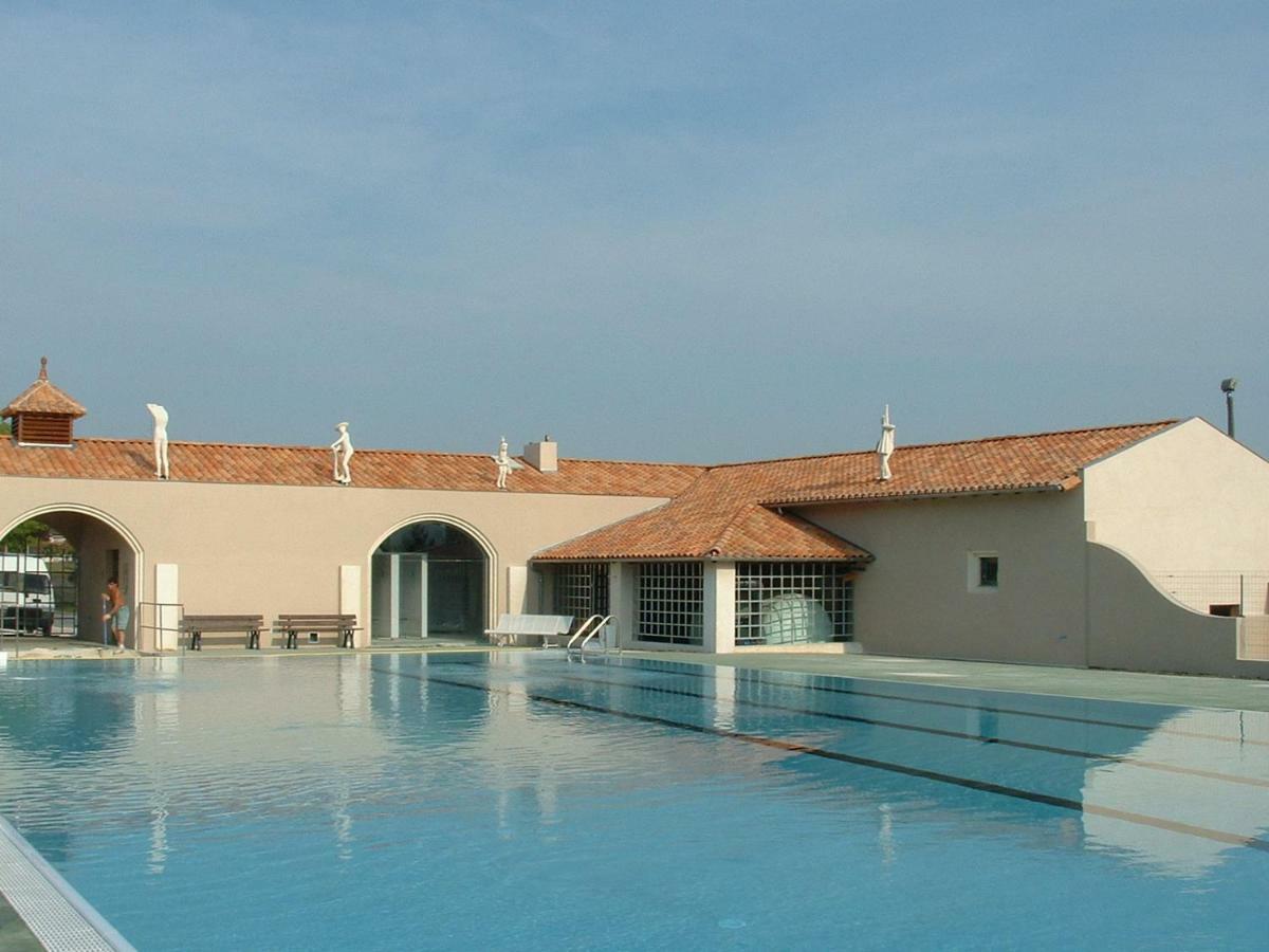 Camping Du Pontis Verteillac Exterior foto